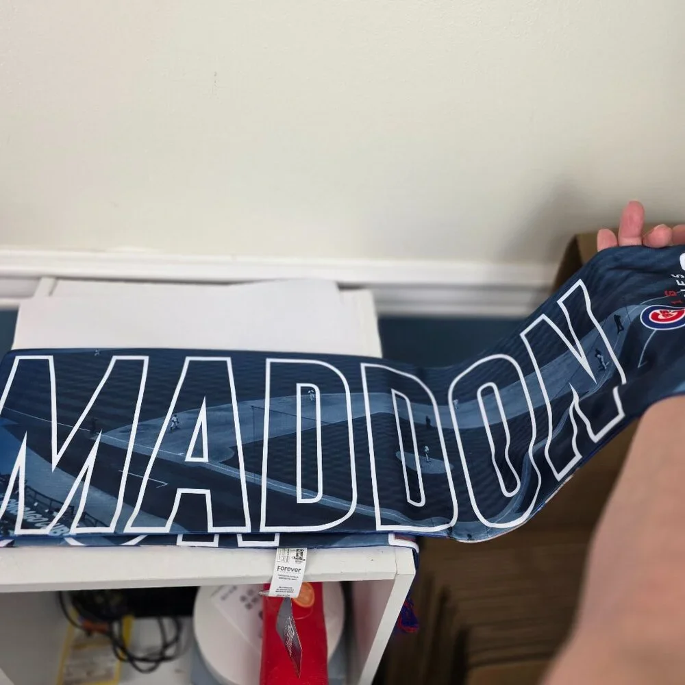 Forever Collect Chicago Cubs 2016 World Series Champions Joe Maddon Scarf NWT